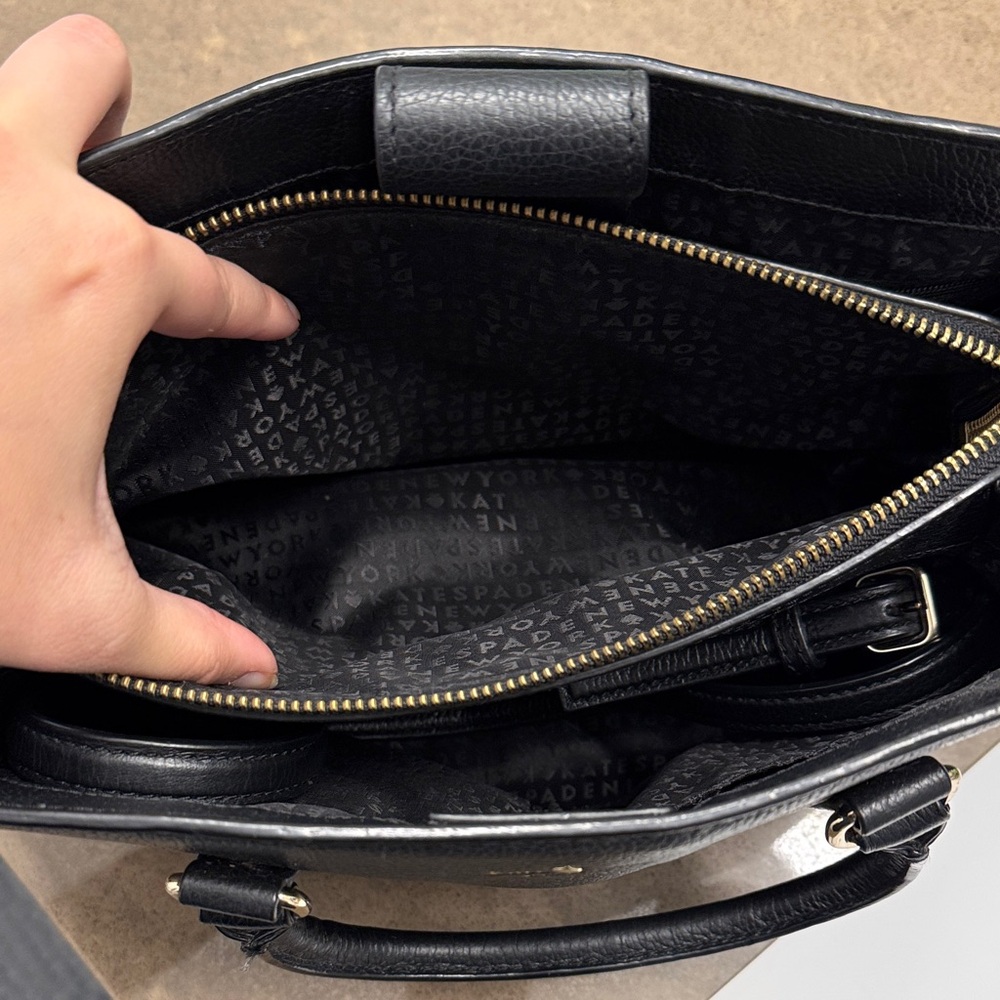 Black Leather Handbag - Picture 4 of 5